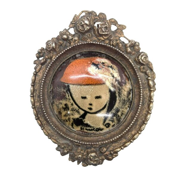 Antique Vintage Asian Oval Framed Enamel Artwork With Girl In Hat Design 4.5" Ta - Picture 2 of 7